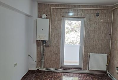 Apartament cu 3 camere decomandat în Exterior Vest - 4