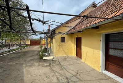 Casă cu 4 camere în Central - 2
