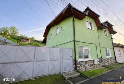Spațiu comercial, de 270 mp, în Central - 8