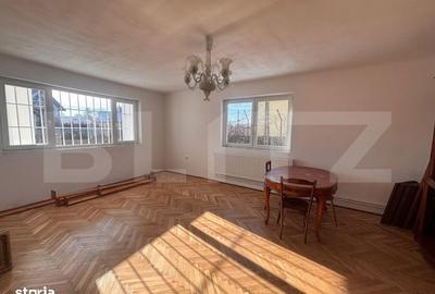 Casă cu 6 camere cu Teren 1000 Mp în Central - 5