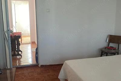 Apartament cu 4 camere decomandat în Micro 21 - 12
