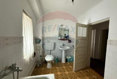 Casă / Vilă cu 6 camere de vânzare - 12