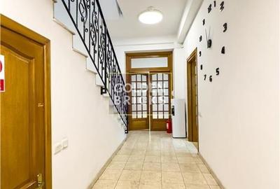 Piata Domenii |Vila reprezentativa  | 8 camere | Garaj si Curte | Metrou 8 minut - 20