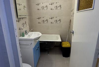 Garsonieră decomandată în Central - 7