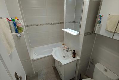 Apartament cu 3 camere decomandat în Central - 2