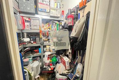 Apartament cu 3 camere decomandat, mobilat în Vasile Aaron