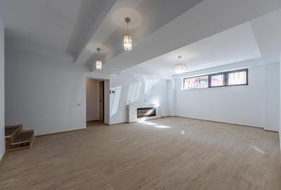 Banu Manta, parter inalt 5 camere, 156 mp nou - 2