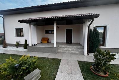 Casă cu 6 camere în Moșnița Nouă - 3