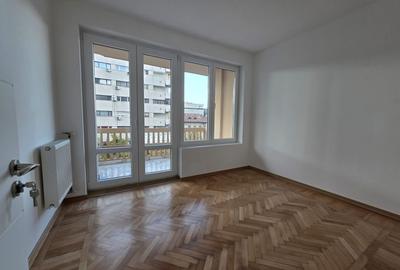 Romana Coloane apartament 3 camere  de vanzare - 3