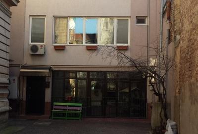 Casă cu 6 camere în Universitate