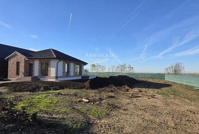 Casă cu 4 camere cu Teren 550 Mp în Corbeanca - 14