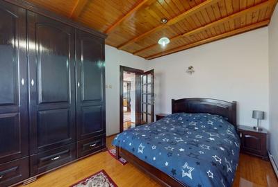 Casă cu 5 camere cu Teren 400 Mp în Tractorul - 9