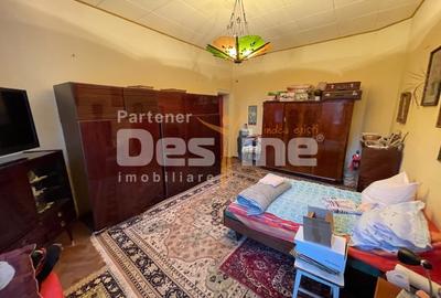 Casă individuală cu 7 camere cu Canalizare în Central - 13