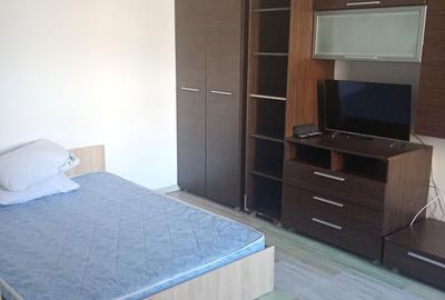 Apartament cu 2 camere decomandat în Central - 1