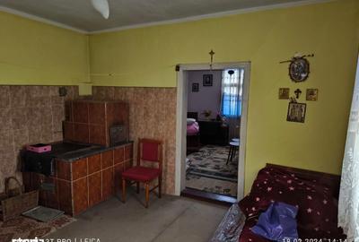 Casă cu 4 camere cu Teren 2414 Mp în Central - 15