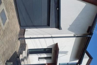 Casă cu 2 camere cu Teren 220 Mp în Central - 4