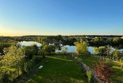 Casă individuală cu 11 camere cu Teren 2159 Mp în Balotești - 1