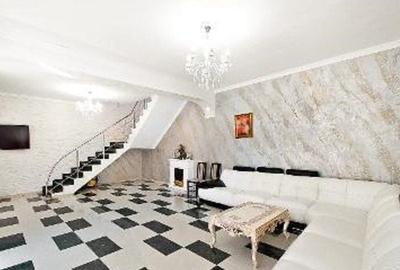 Casa P+1E si teren 370 mp, singur in curte - Piata Centrala - 14