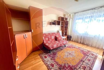 De inchiriat apartament cu 4 camere, zona Dacia - 27