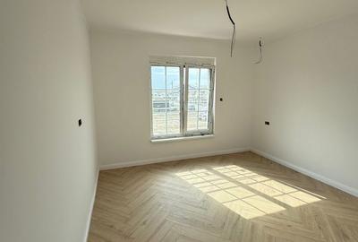 Casă cu 5 camere cu Teren 334 Mp în Central - 9