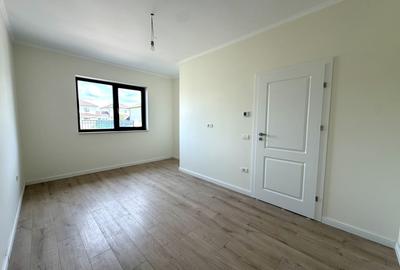Duplex cu 5 camere cu Canalizare în Dumbrăvița - 8