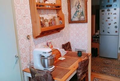 Apartament cu 3 camere decomandat în Berceni - 9