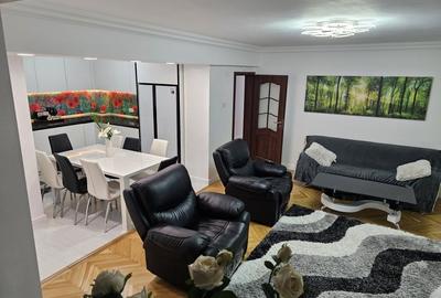 Apartament de lux,  4 decomandate, 130 mp, Parc Catedrala Sf. Dumitru,  et. 1 /2 - 1