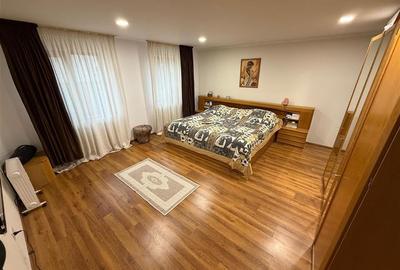 Casă individuală cu 7 camere cu Teren 960 Mp în Câmpineanca - 12