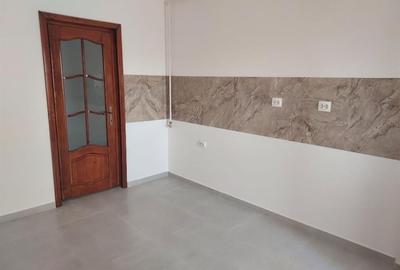 Apartament cu 3 camere decomandat în Păcurari - 1