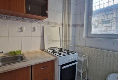 Garsonieră_28 mp_bucatarie inchisa_balcon_metrou Iancului - 9