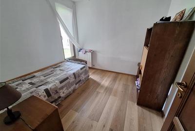 Casă individuală cu 4 camere cu Teren 1000 Mp în 9 Mai - 11