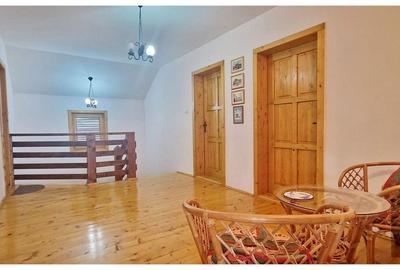 Casă cu 5 camere decomandat cu Teren 927 Mp în Hărman - 18