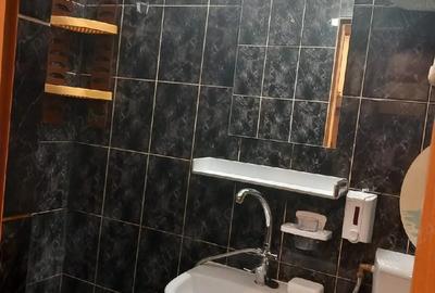 Garsonieră decomandată în CET - 4