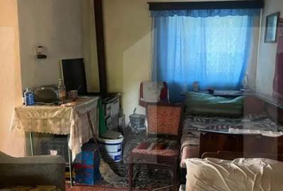 Casă cu 4 camere cu Teren 3000 Mp în Otvești - 6