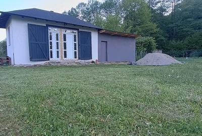 Casă cu 2 camere cu Teren 1030 Mp în Budeasa - 2