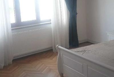 Casa individuala-curte - pretabila locuinta sau birou- firma- Centrul Vechi - 5