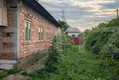 Casă cu 3 camere cu Teren 2540 Mp în Central - 3