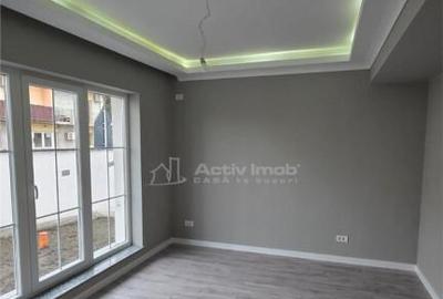 Casă cu 4 camere cu Teren 420 Mp în Central