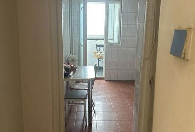 Apartament cu 3 camere decomandat în Nicolae Titulescu - 1