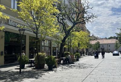 Spațiu comercial, de 280 mp, în Central - 7