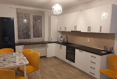 Apartament cu 3 camere decomandat în Central - 3
