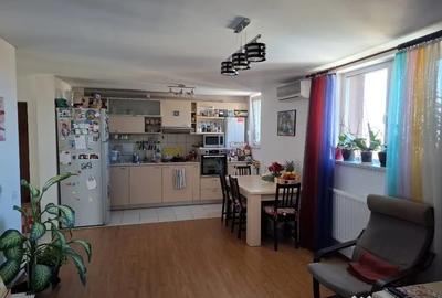 Apartament cu 3 camere decomandat în Roșu - 6