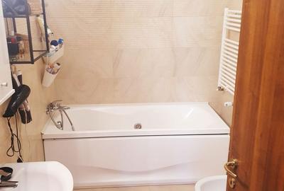 Apartament cu 3 camere în Nufărul - 11