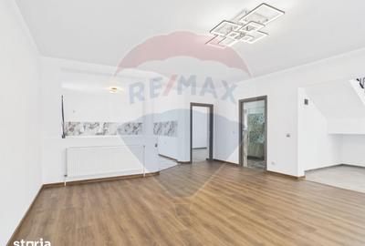 Casă cu 5 camere cu Teren 457 Mp în Vărăști - 11