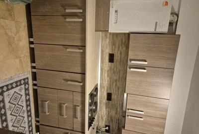 Casă cu 3 camere decomandat în Central - 1