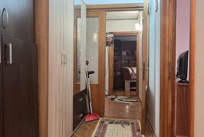 Apartament cu 3 camere decomandat, mobilat în Casa de Cultură - 6