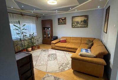 Casă cu 4 camere în Central - 3