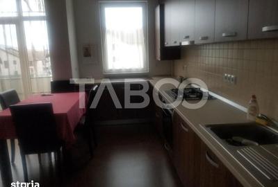 Apartament cu 3 camere semidecomandat în Est - 1