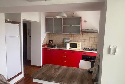 Apartament cu 2 camere semidecomandat în Colentina