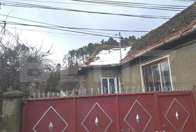 Casă cu 2 camere cu Teren 1400 Mp în Central - 2